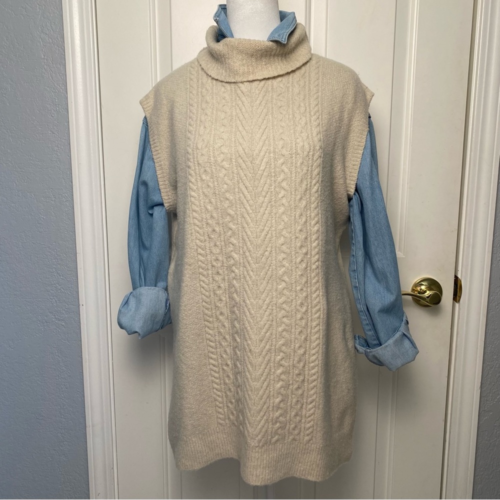 LOFT Wool blend cream fisherman cable knit sleeveless turtleneck sweater S/M/L